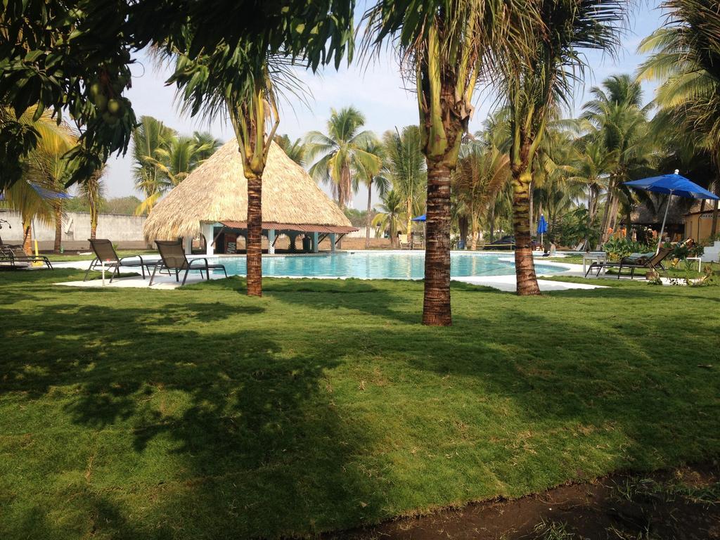 מונטריסיו Hotel Cafe Del Sol מראה חיצוני תמונה